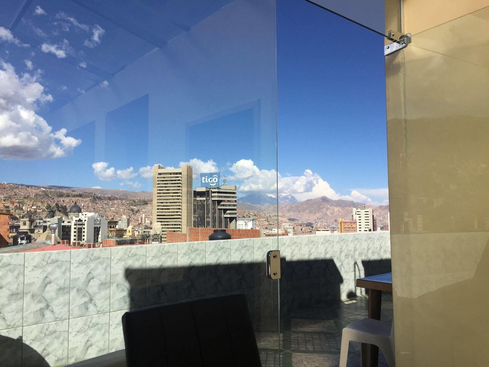 Residencial Alta Vista Couette-café 2*